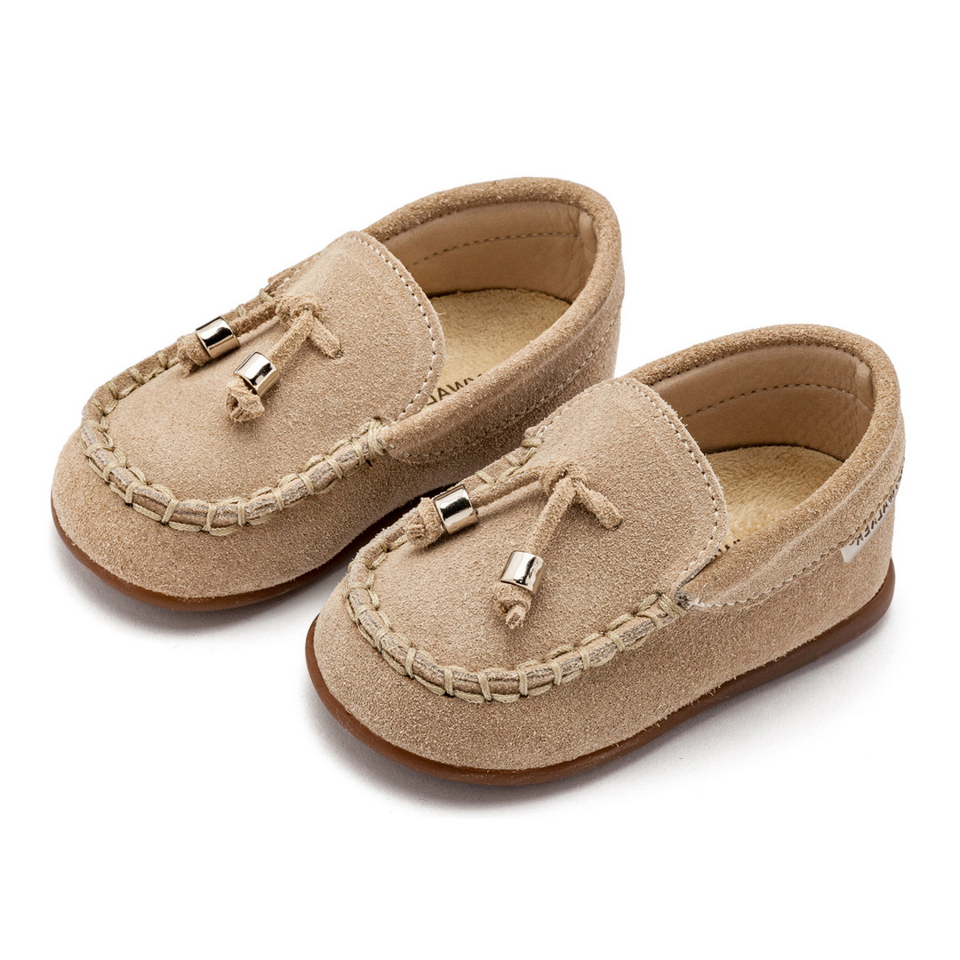 Καστόρινο δετό loafer μπεζ